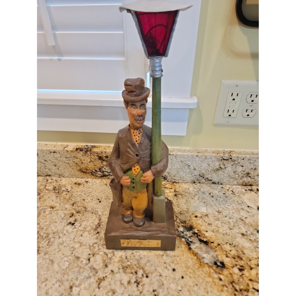 Vintage Hand-Carved Folk Art Figural Lamp – "SOT" Harland Hetzler Monticello IA